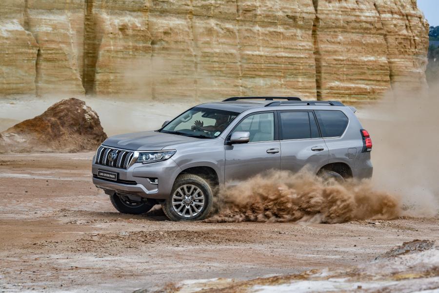  Toyota Land Cruiser Prado VX-L (150) 2017 года  (ZA) (фото 13 из 40)